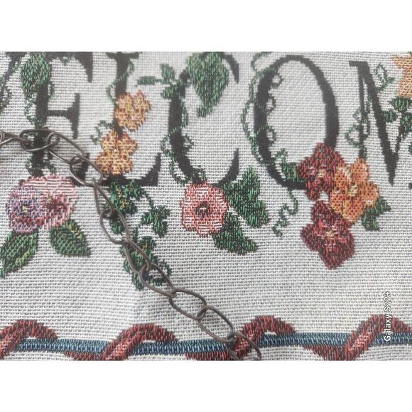 Two Welcome and HOME wall hangings - Picture 3 of 9